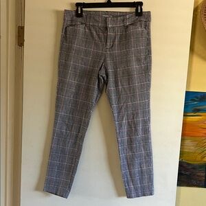 Old Navy Women's Black and White Plaid Trousers